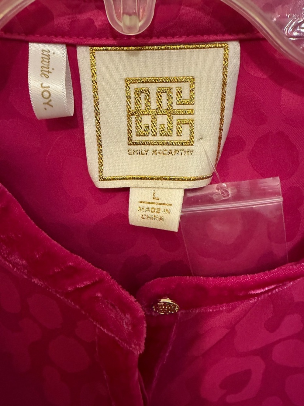 Emily McCarthy Hot Pink Animal Jacquard Blouse - Picture 2 of 4